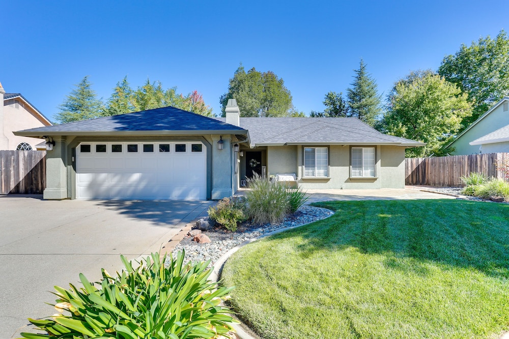 Redding Home w/ Patio Near Fishing! view 5