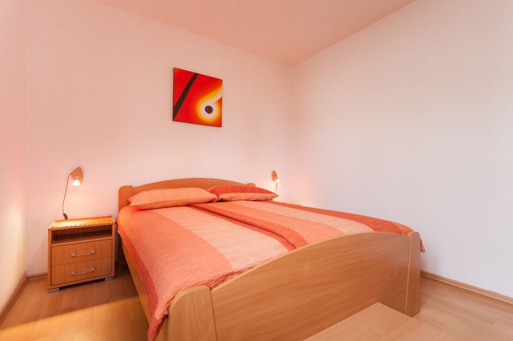 Apartments Jasmina view 2