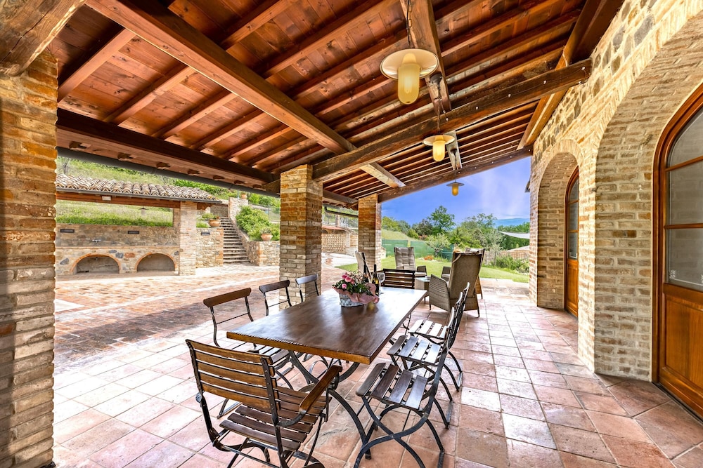 Villa San Martino in Torgiano view 2