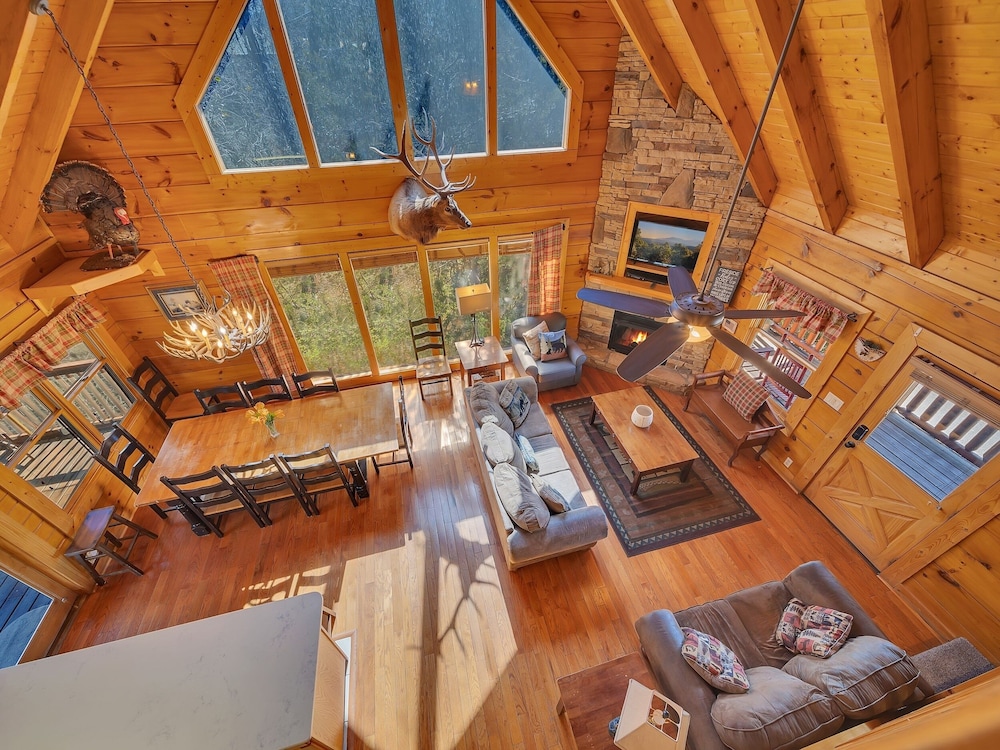 Ern821 - Tranquil Times 5 Bedroom Cabin