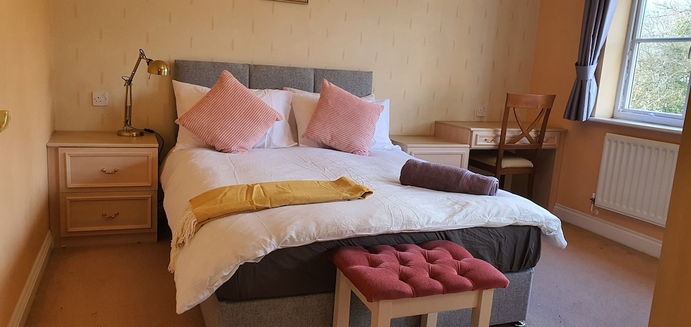 Luxury King House view 4