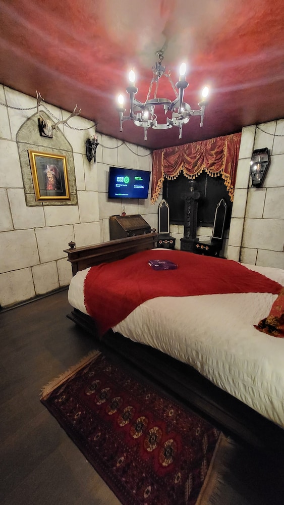 The Gothic Corner view 5