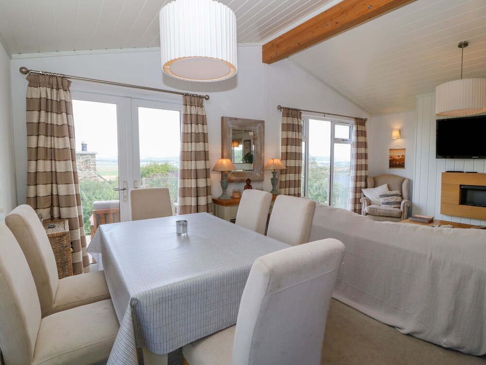 Sunstone Lodge