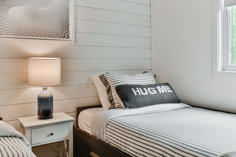 Unit 469 Hotel du Lac - Image 3