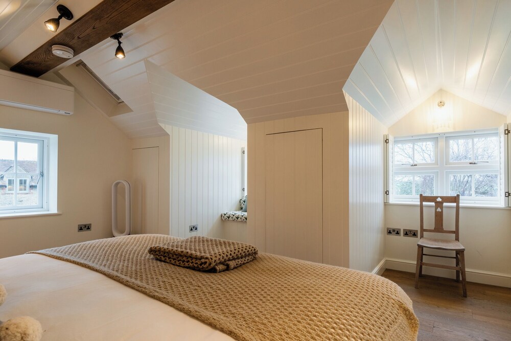 Stunning 6 BB Cottage & Annexe
