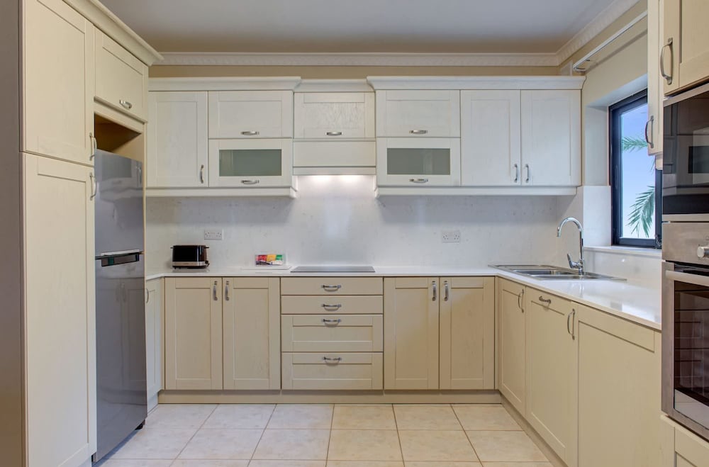 Villa Narcis - 2 Bedroom Villa With Private Pool