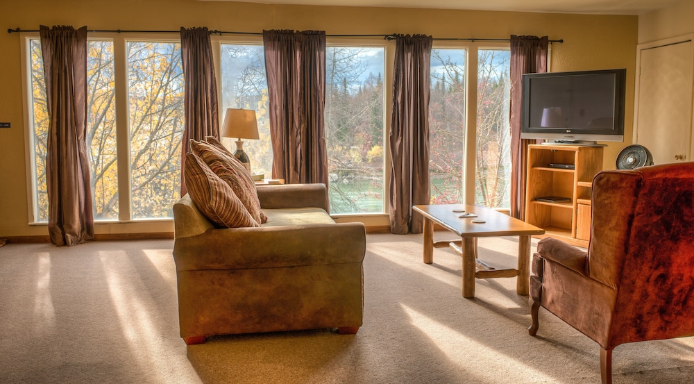 Kenai River Lodge