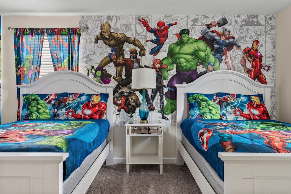 A-vengers 4791 Stunninghouse Lake Disney