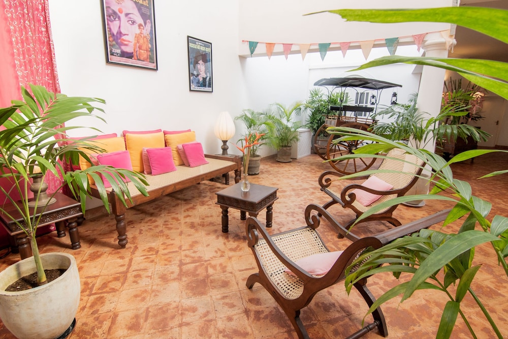 lounge