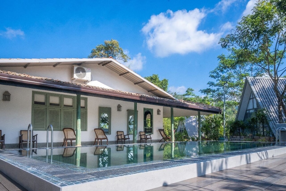 Villa Republic Deniyaya