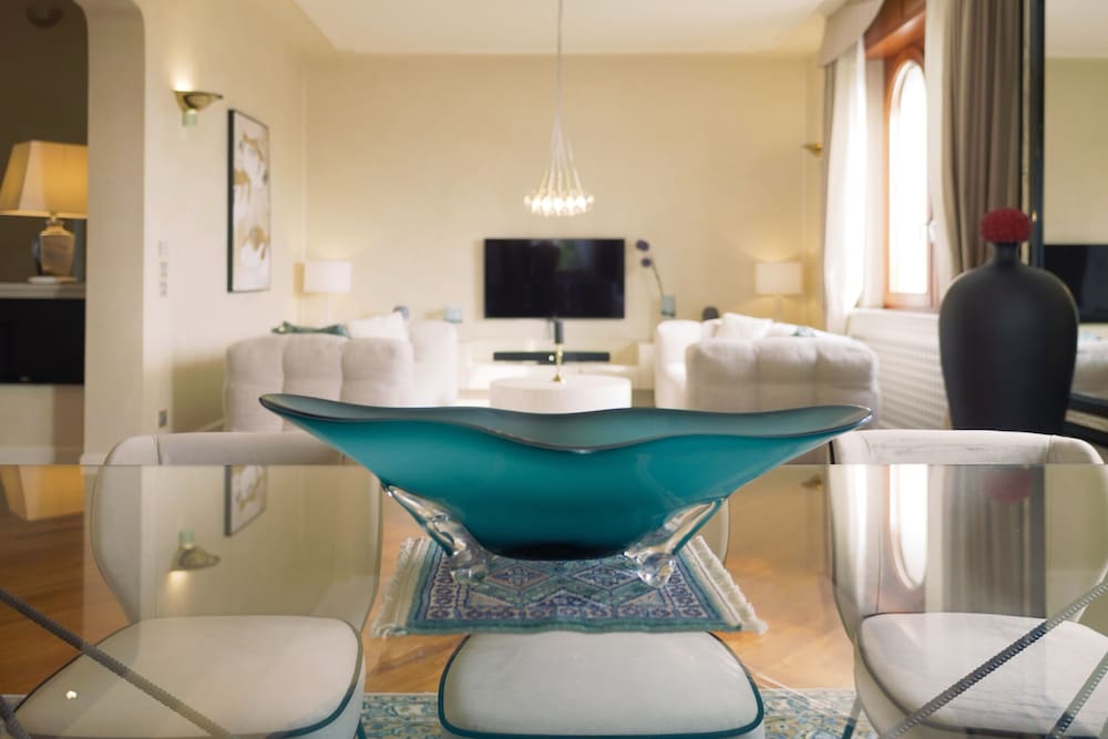 Villa Angela - Italian Homing