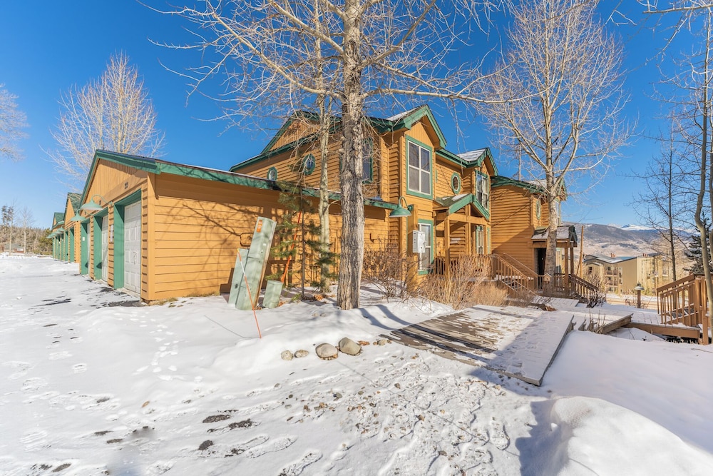 Saddle Ridge Townhomes #253 : 2