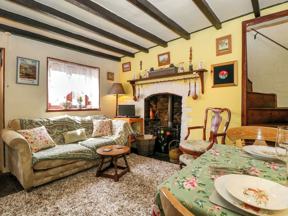 Violet Cottage