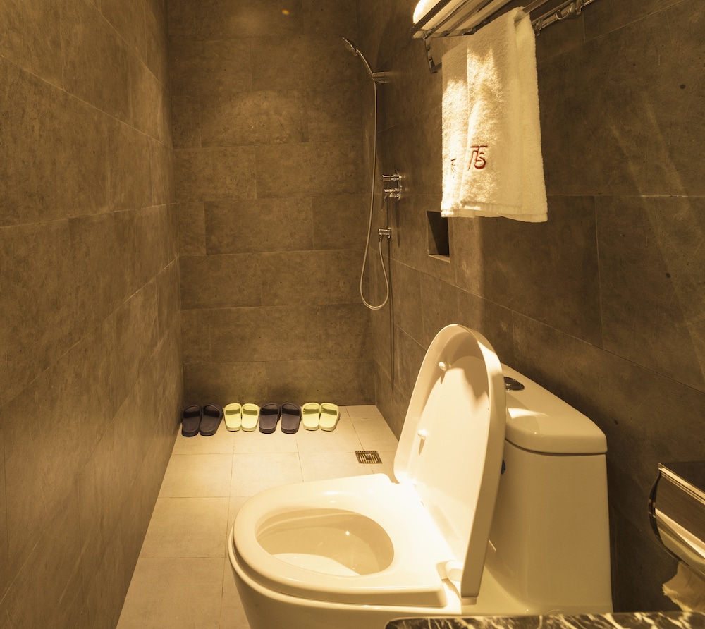 Lotus Mountain Boutique Inn