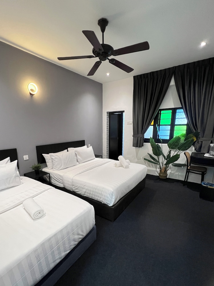 Quee Hotel