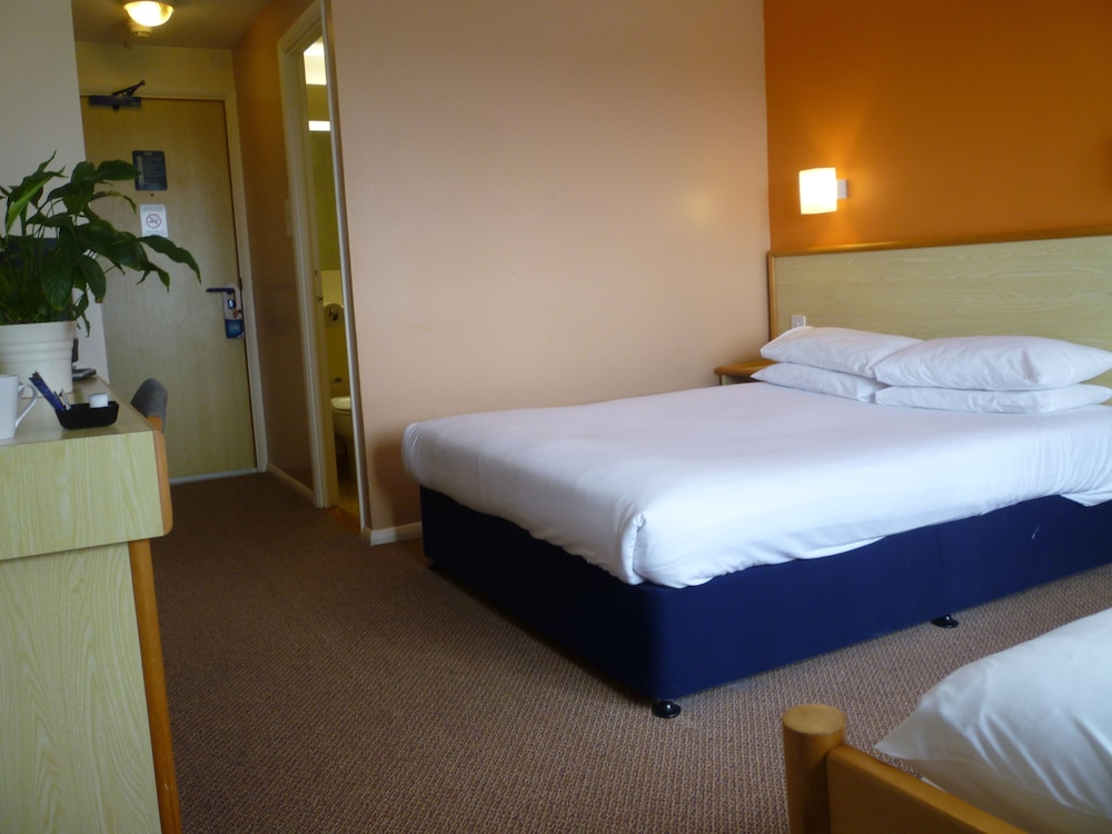 Oakham Vacations - Redwings Lodge Uppingham - Property Image 2