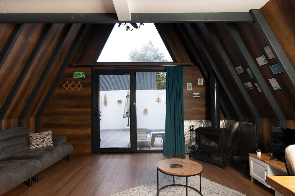 SAPANCA KIYI BUNGALOV