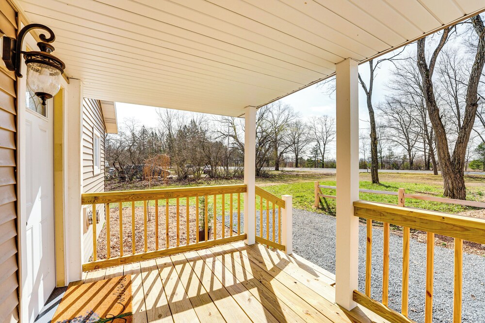 Boat, Fish & Hike: Cozy Getaway in Twin Lake!
