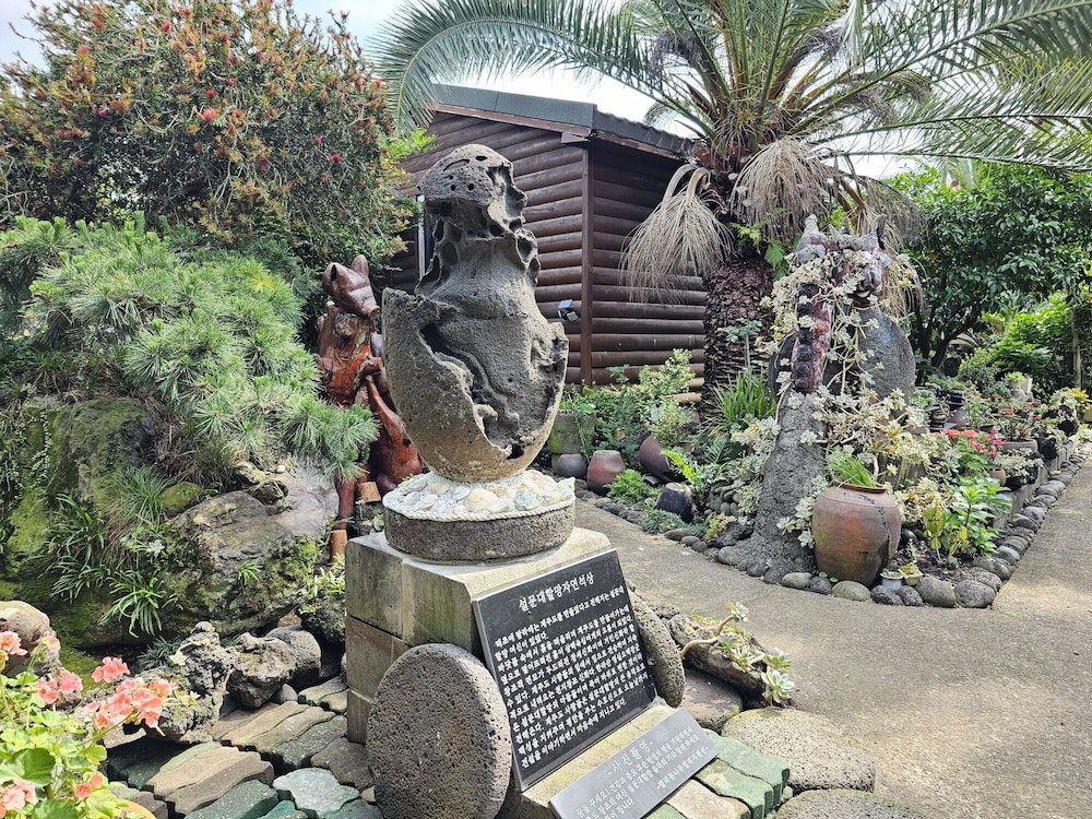 Valley Log Pension