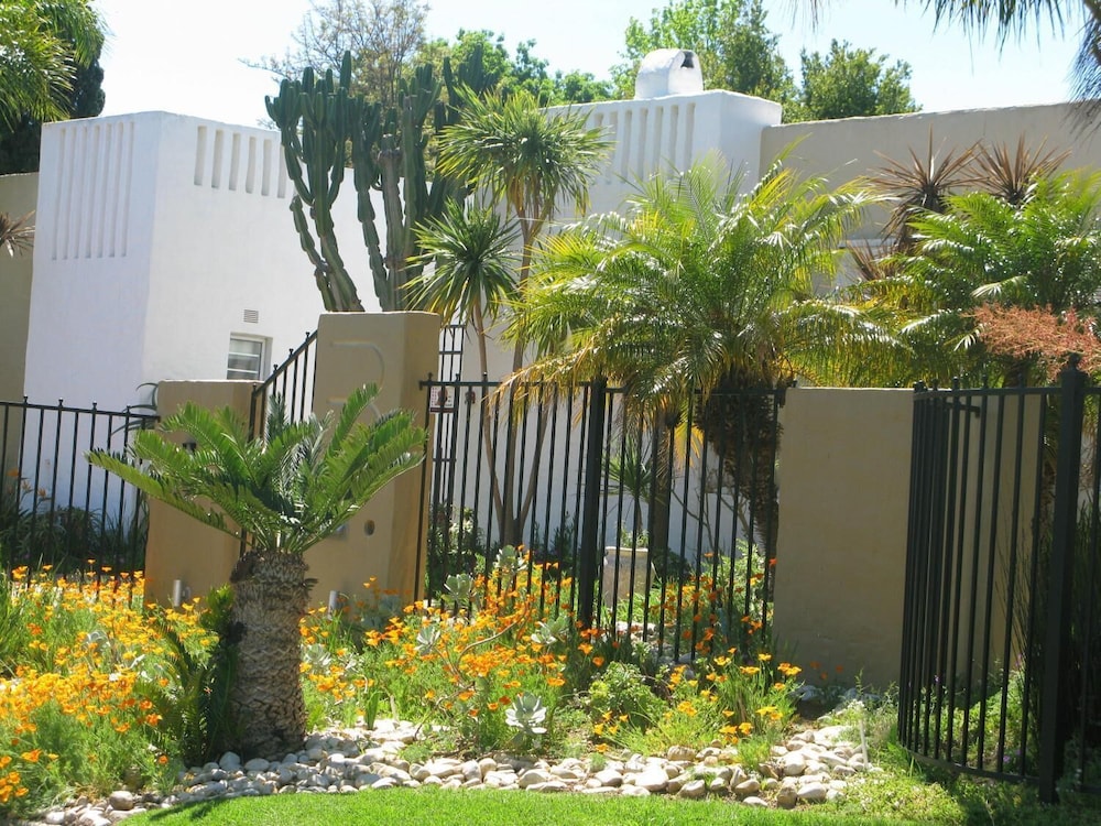 Casablanca Bed & Breakfast