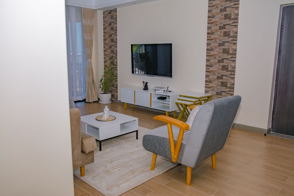 Kijala Suite by Homes By Della