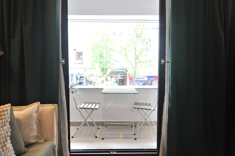 Zennova 71 Mondè Thessaloniki Apt