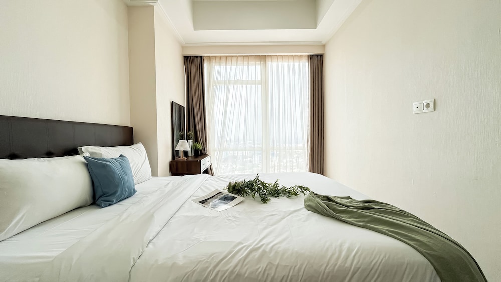 Comfort Living 2Br At Menteng Park Apartment
