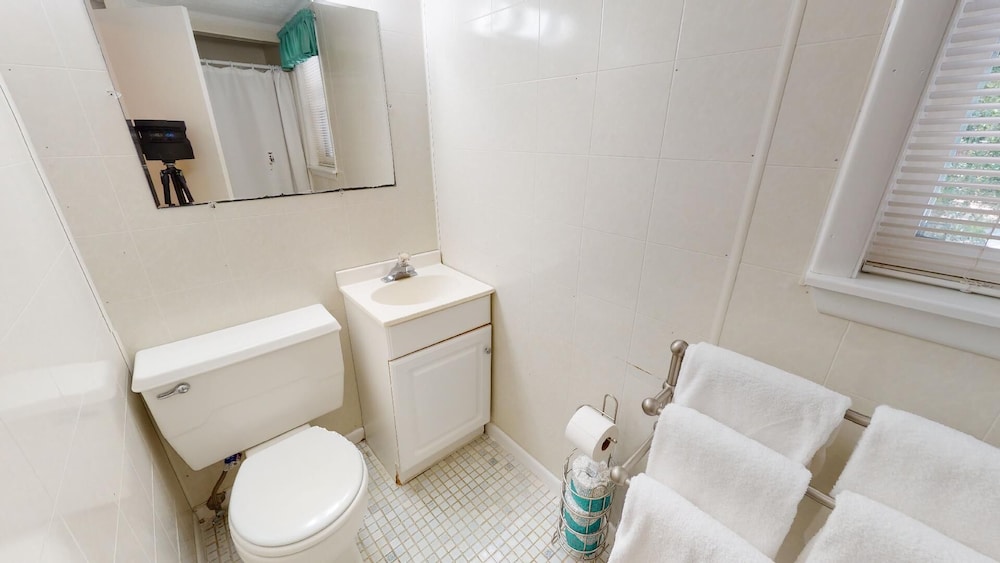 Beach Nugget by Tybee Vacation Rentals