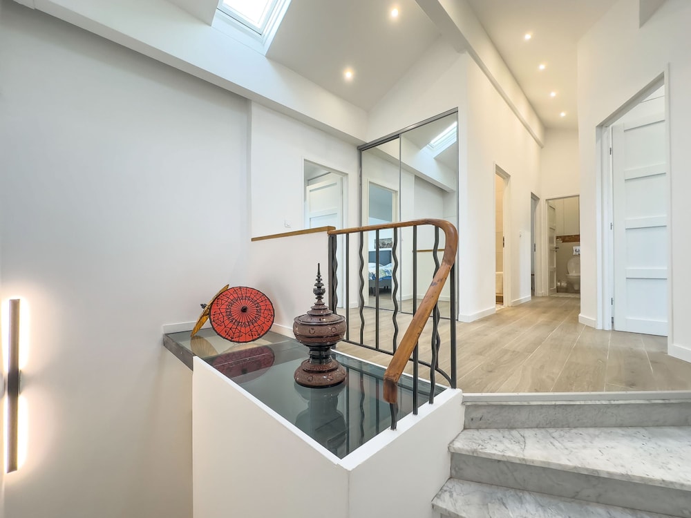 Le Duplex in Cannes With 4 Bedrooms and 3 Bathrooms