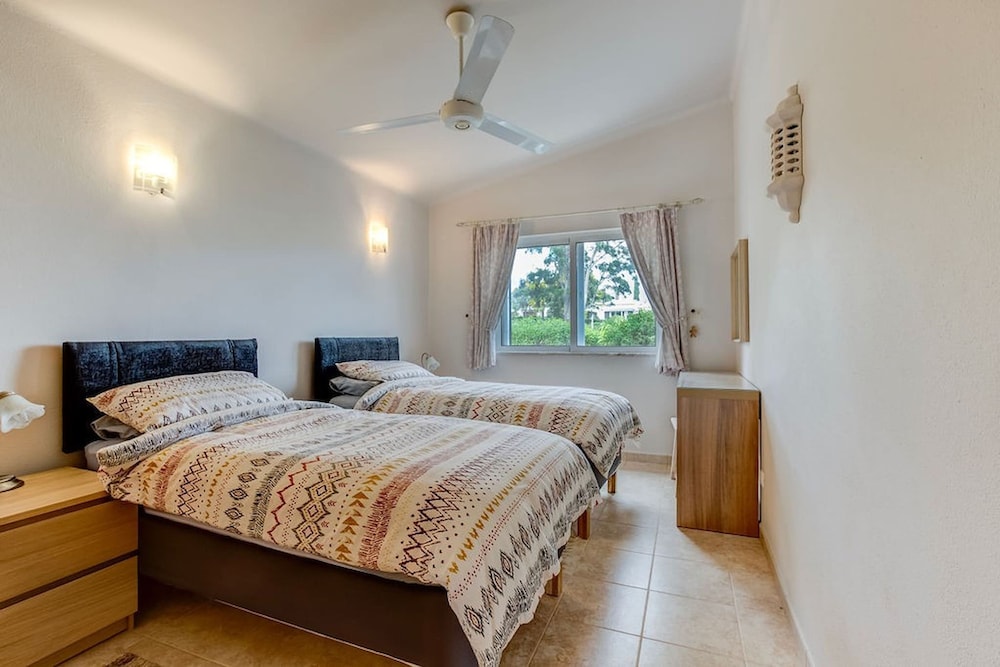 Casa Thea Family Villa With Private Heated Swimm