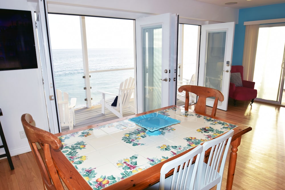Malibu Beach Paradise Apartments