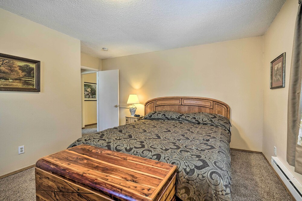 Canon City Vacations - Pet-friendly Duplex - Near Skyline Drive! - Property Image 27