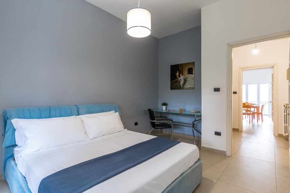 Posillipo Bright Apartment With Parking Space