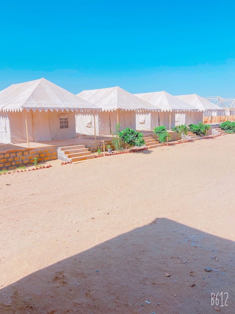 Sunrise Desert Resort