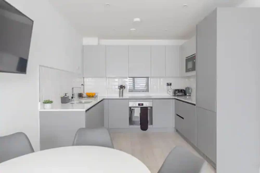Spacious 4BD Townhouse - Near Stratford City!