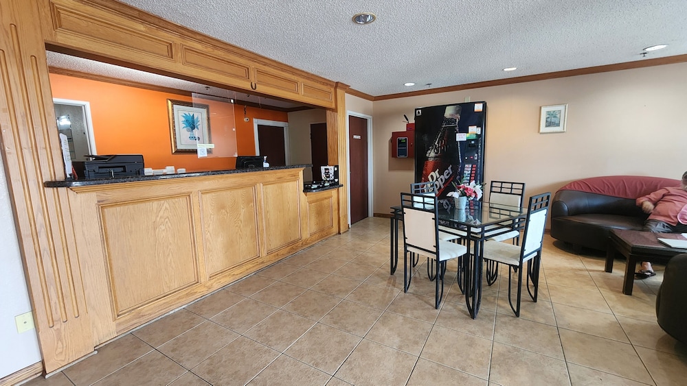 Capital O Fairway Inn - Baytown La Porte TX