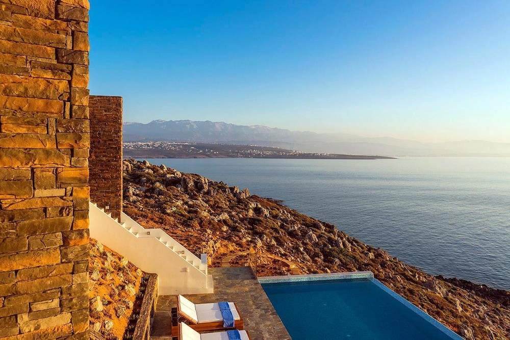 Tersanas Villas