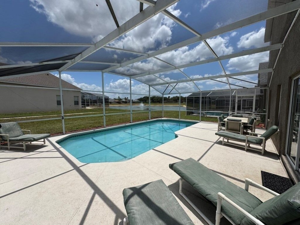 Lakeview Villa 5 Bedroom Home