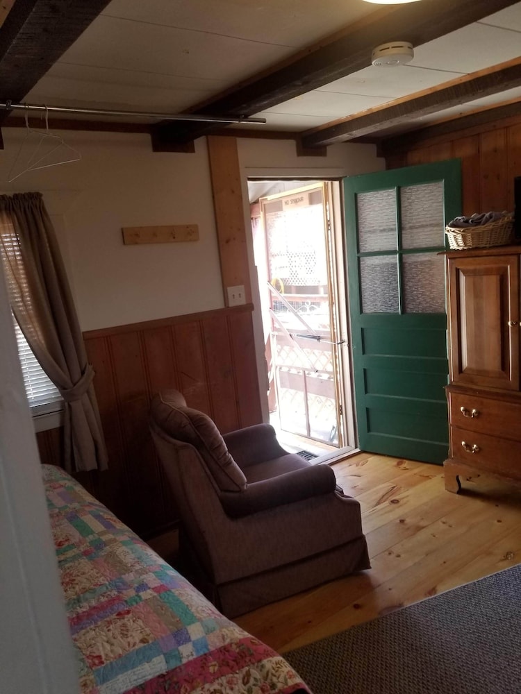 CopperLine Lodge