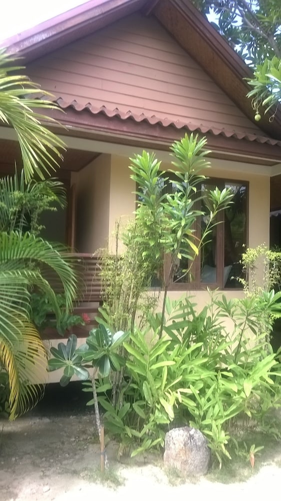 Haad Yao Sunset Bungalow