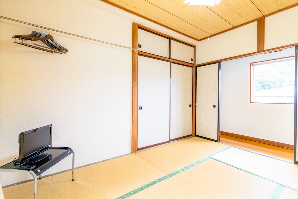 Minshuku Tsukimiya