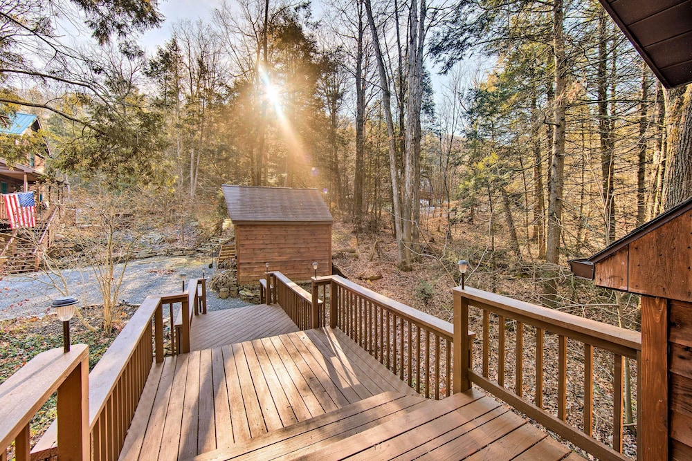 'timberland Estates' Cabin: Close to Trails! view 2