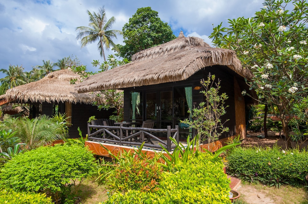 Palm Leaf Resort