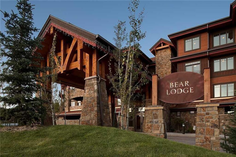 6116 Bear Lodge, Trappeur's Crossing Apartment 2