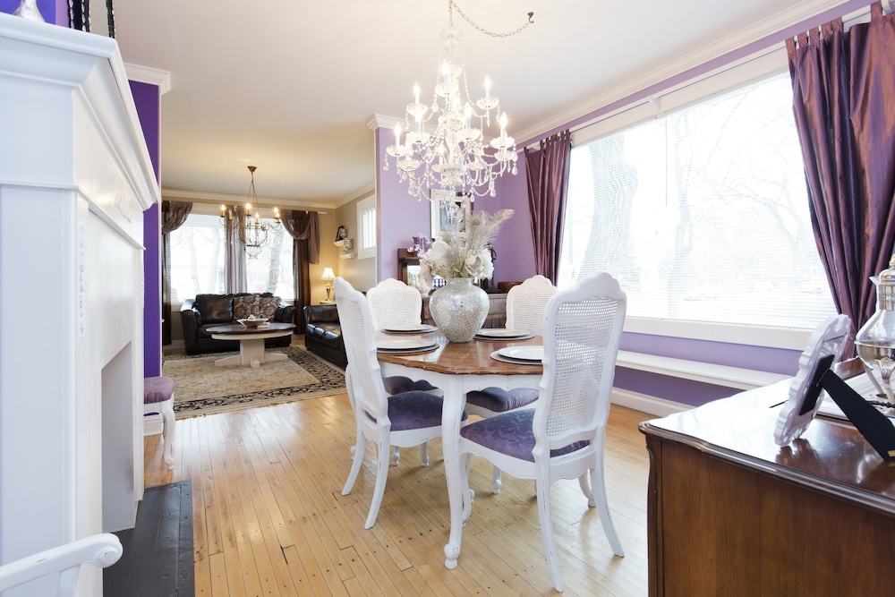 Charles Street Holiday Home