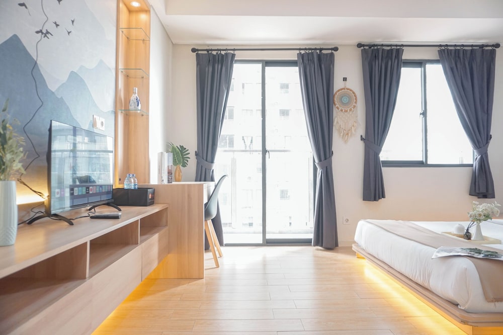 Cozy And Spacious Studio At Daan Mogot City Apartment