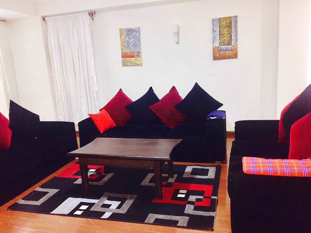 Geomara Wood Ave Park Apt 34