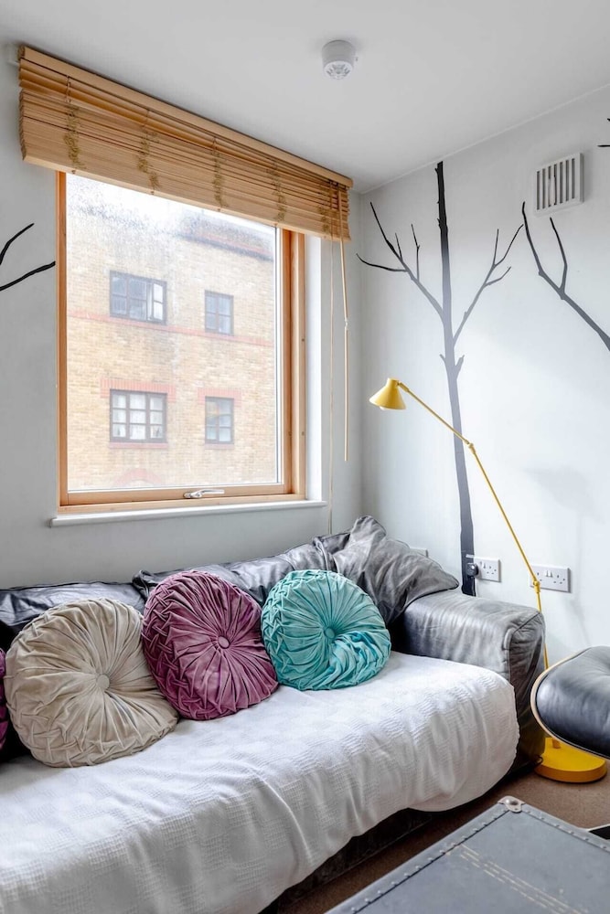 Warm & Inviting 1bedroom Flat With Patio, Camden Town!