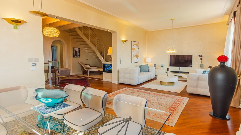 Villa Angela - Italian Homing