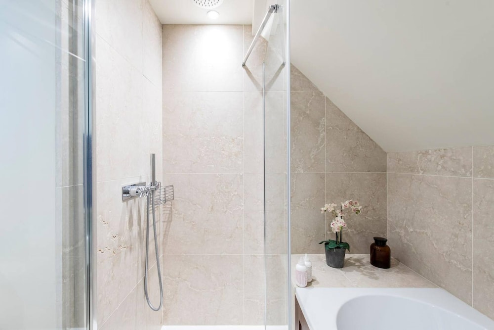 Marble Arch 3bed Family Home